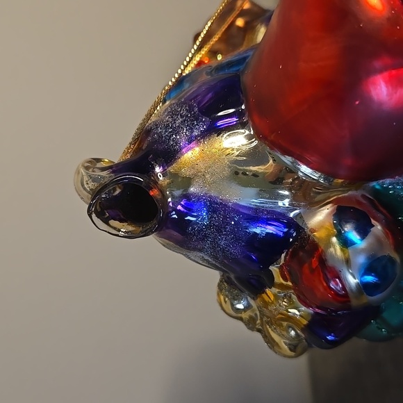 Brass Key 9" Hand Blown and Painted Santa Glass Centerpiece - Picture 7 of 16